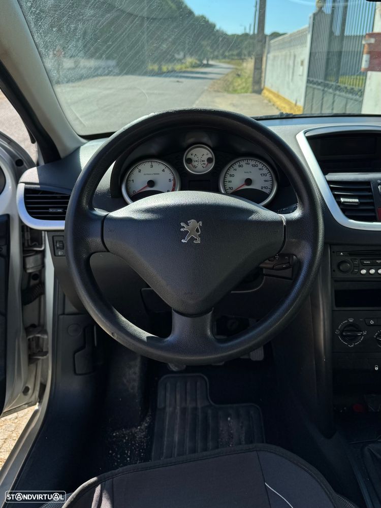 Peugeot 207 1.4 HDi Urban - 9