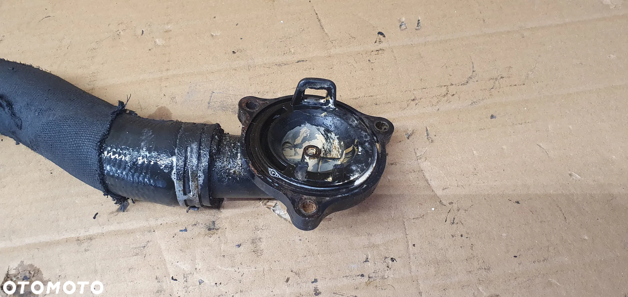 Króciec wąż wody płynu Audi A6 C6 2.7 TDI 059121111H - 4