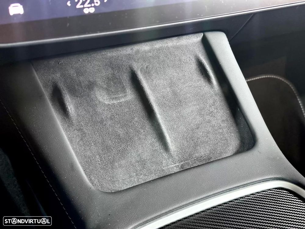 Tesla Model Y Long Range Dual Motor AWD - 33