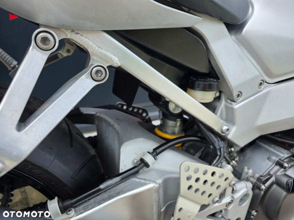 Honda CBR - 28