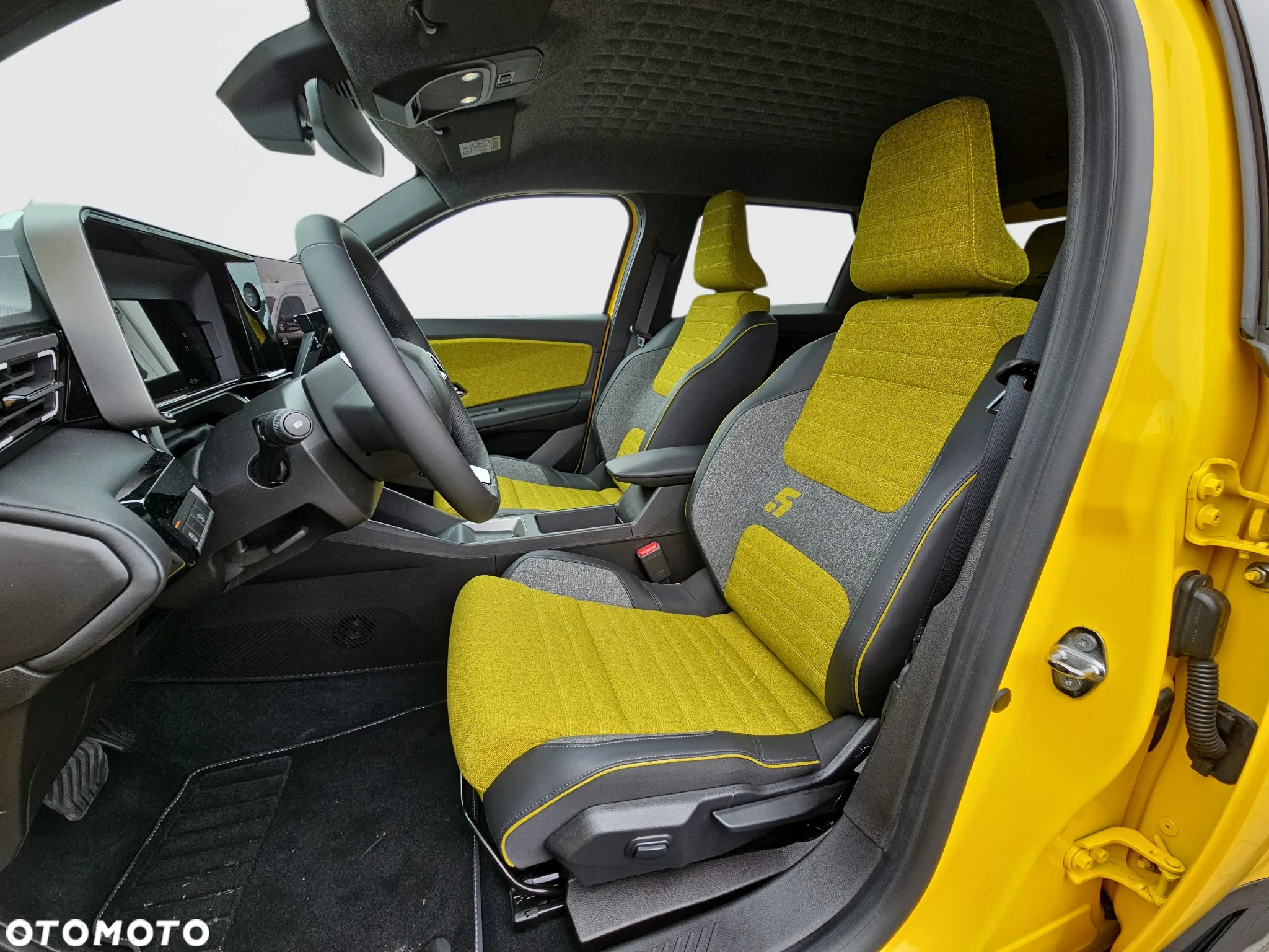 Renault 5 52kWh Comfort Range Iconic Cinq - 14
