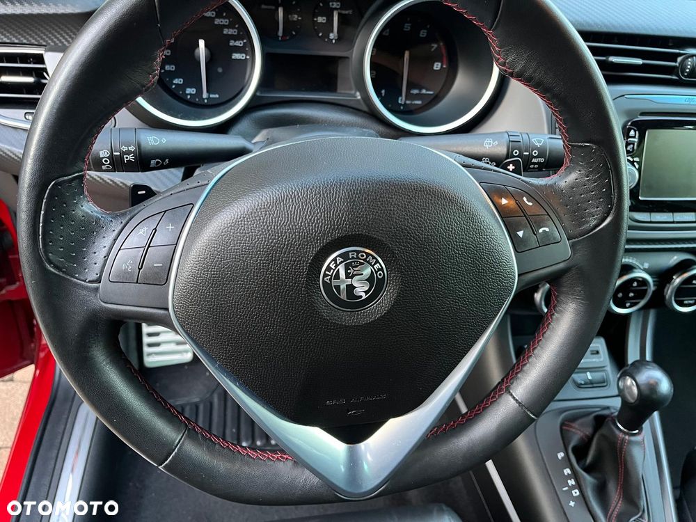 Alfa Romeo Giulietta 1750 TBi Veloce S TCT - 24