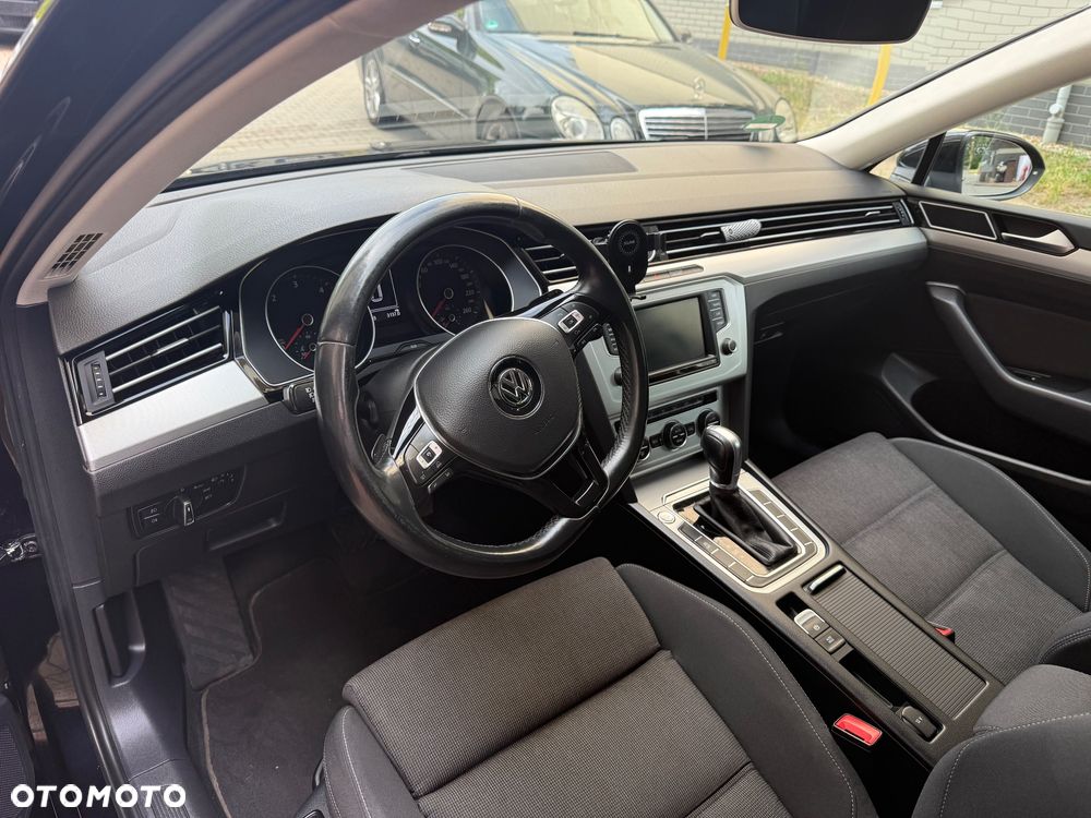 Volkswagen Passat 2.0 TDI BMT Comfortline DSG - 9