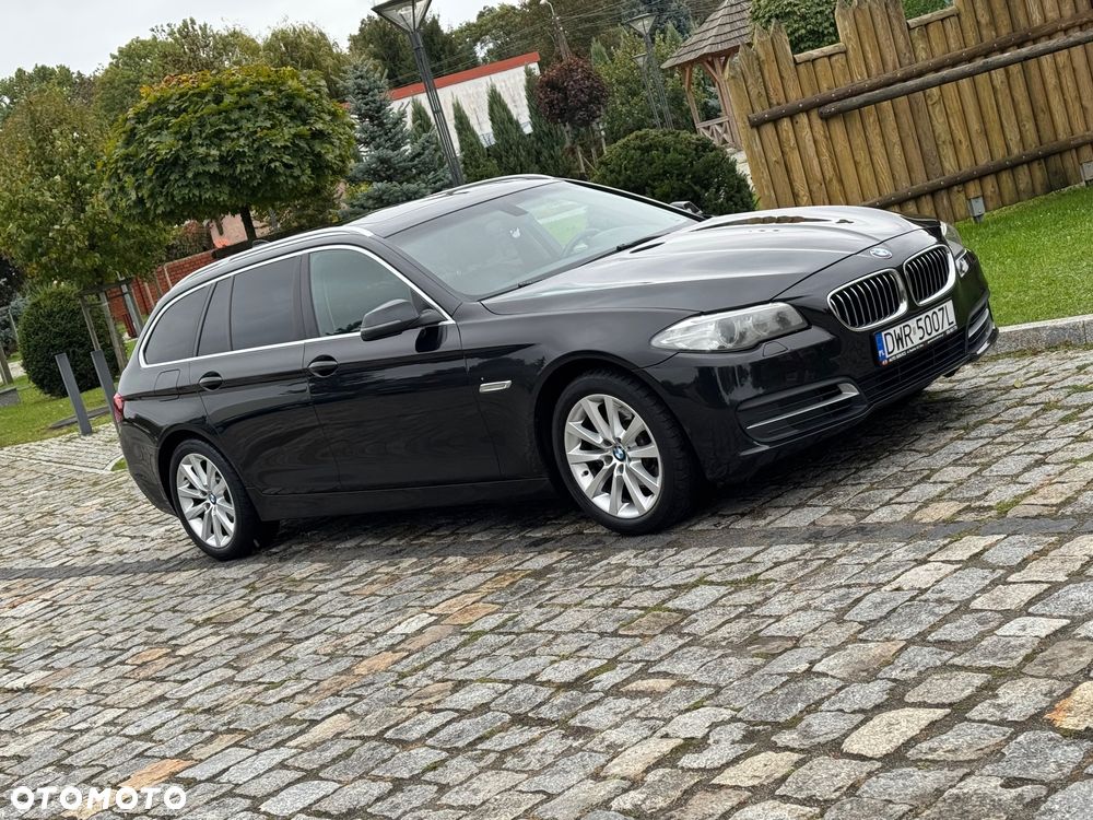 BMW Seria 5 520d Touring Luxury Line - 3
