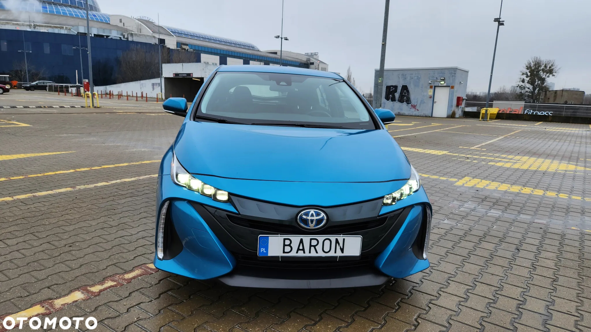 Toyota Prius Plug-in Hybrid - 5