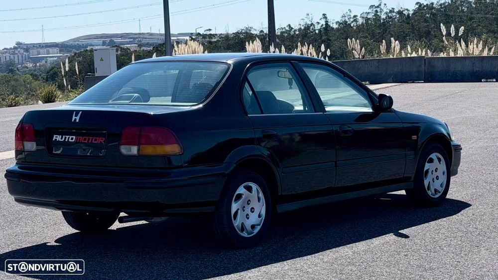Honda Civic 1.5i LS - 8