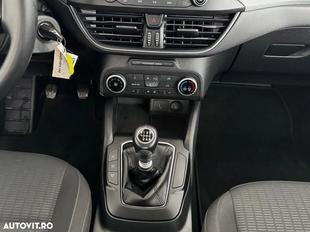 Ford Focus 1.5 EcoBlue Trend - 17