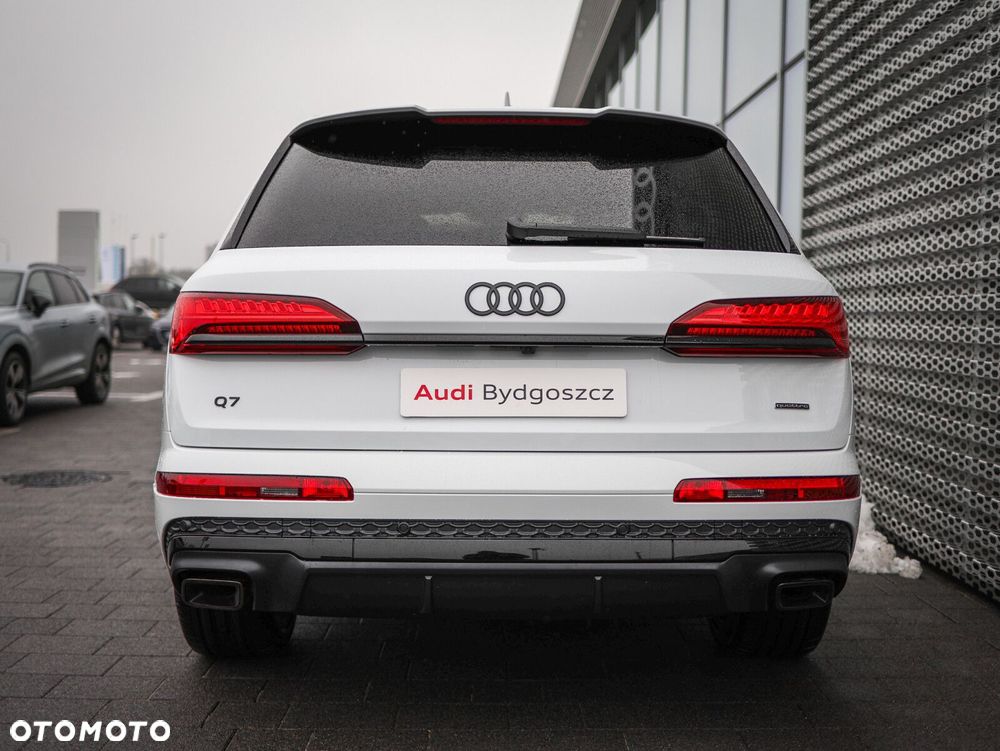 Audi Q7 - 6