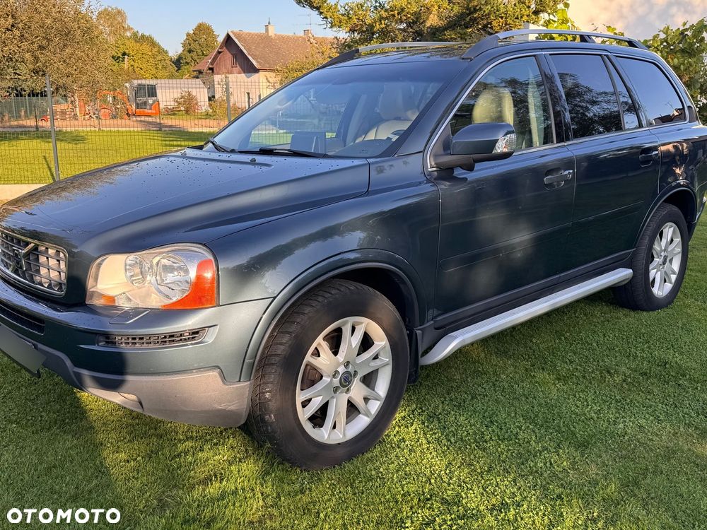 Volvo XC 90 - 9