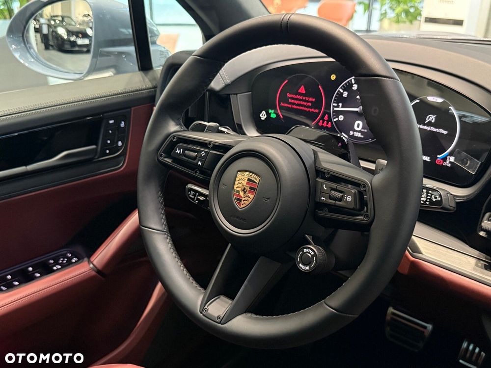 Porsche Cayenne - 31