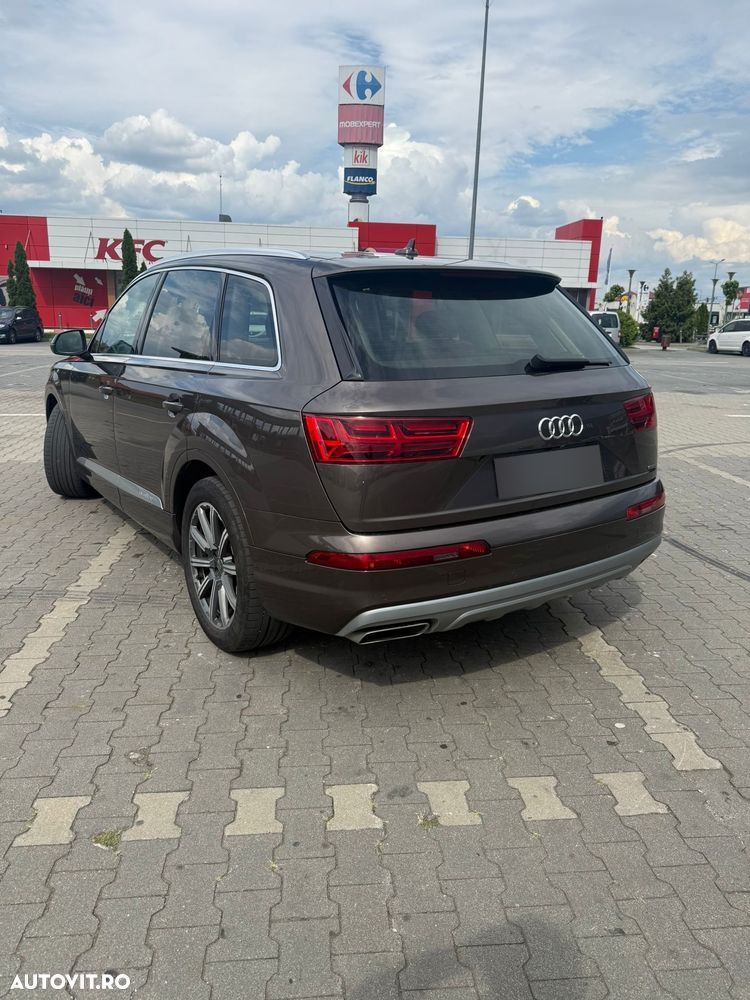 Audi Q7 - 6