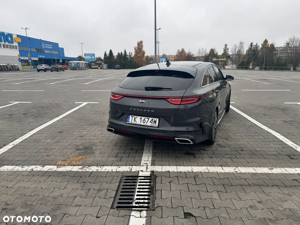 Kia ProCeed - 7