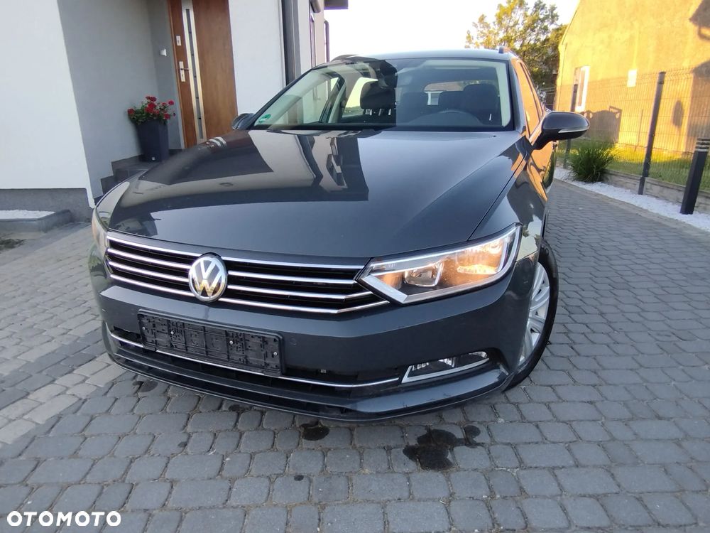 Volkswagen Passat Variant 2.0 TDI SCR DSG BlueMotion Comfortline - 1