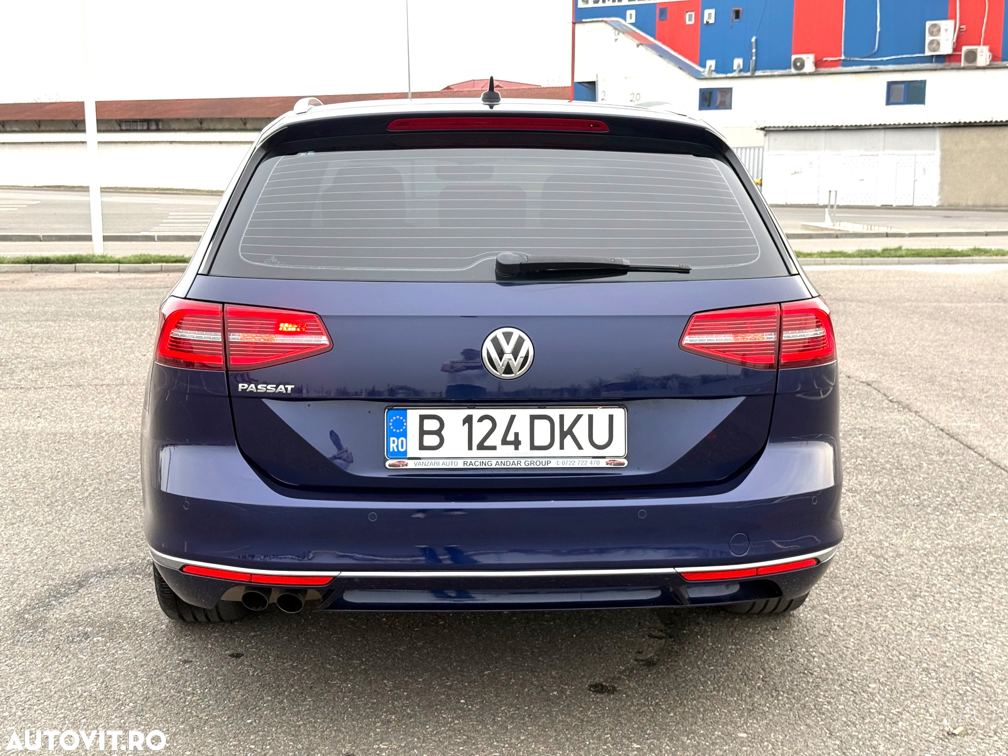 Volkswagen Passat 2.0 TDI DSG 4Motion Highline - 12
