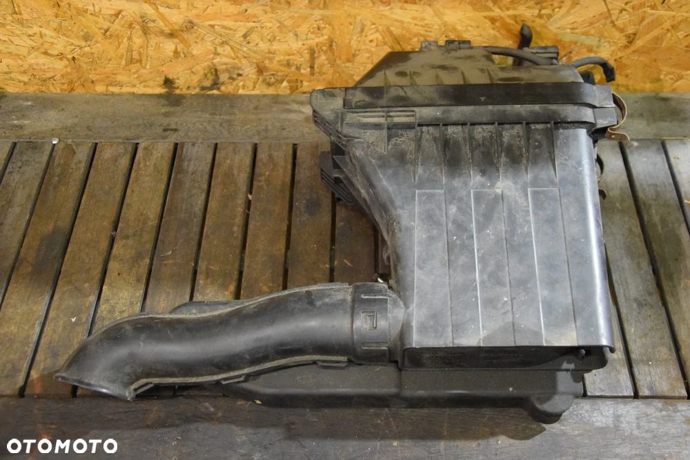 Opel Agila B II Suzuki Splash 08- 1.2 Obudowa filtra powietrza K12B 13700-73KA0 73K-A01 - 1