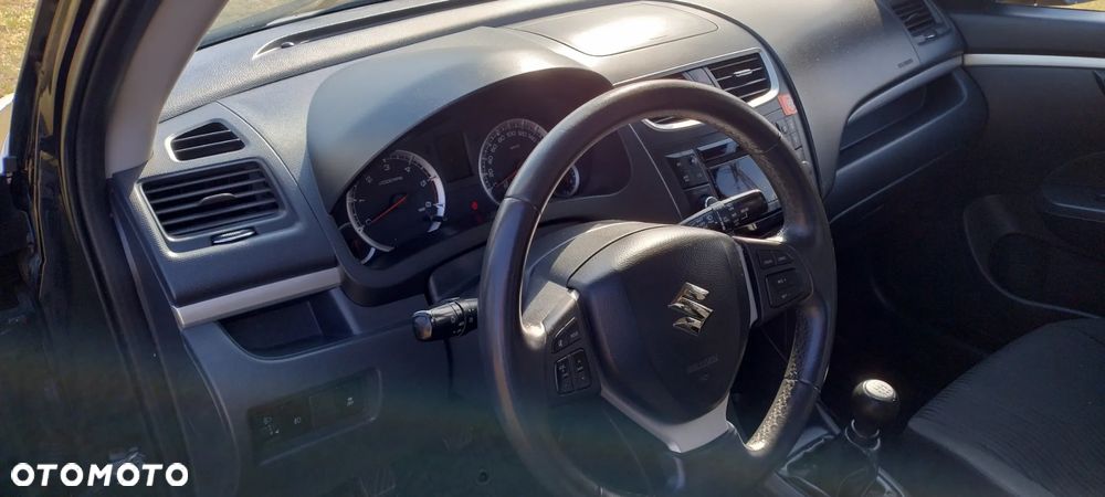 Suzuki Swift - 6