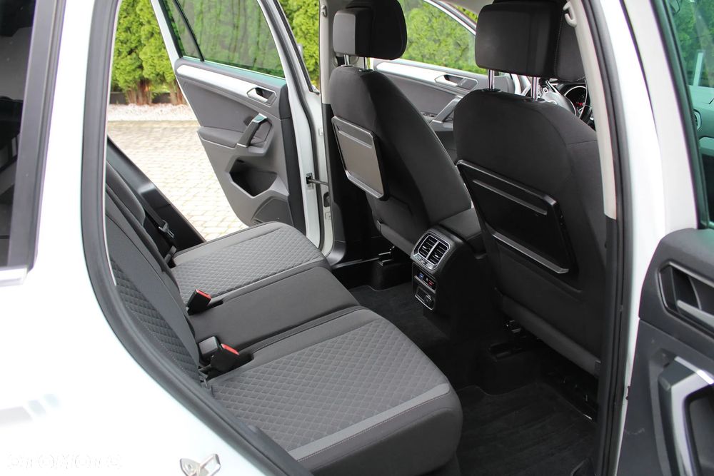 Volkswagen Tiguan 2.0 TDI SCR 4MOTION BlueMotion Technology DSG Lounge Track & Style - 14