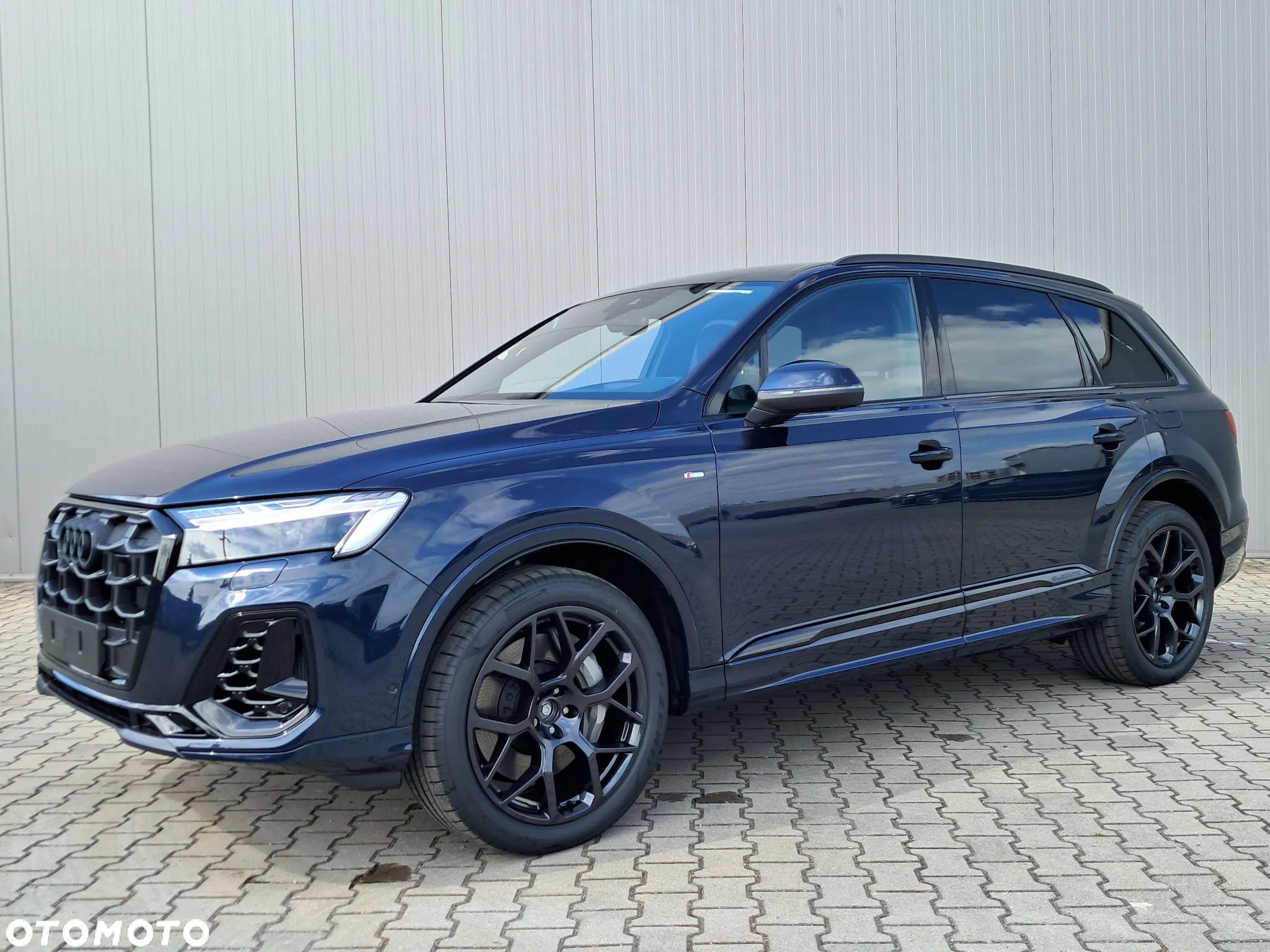 Audi Q7 55 TFSI e Quattro S Line Tiptr - 1
