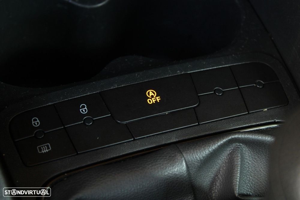 SEAT Ibiza 1.0 Reference - 27