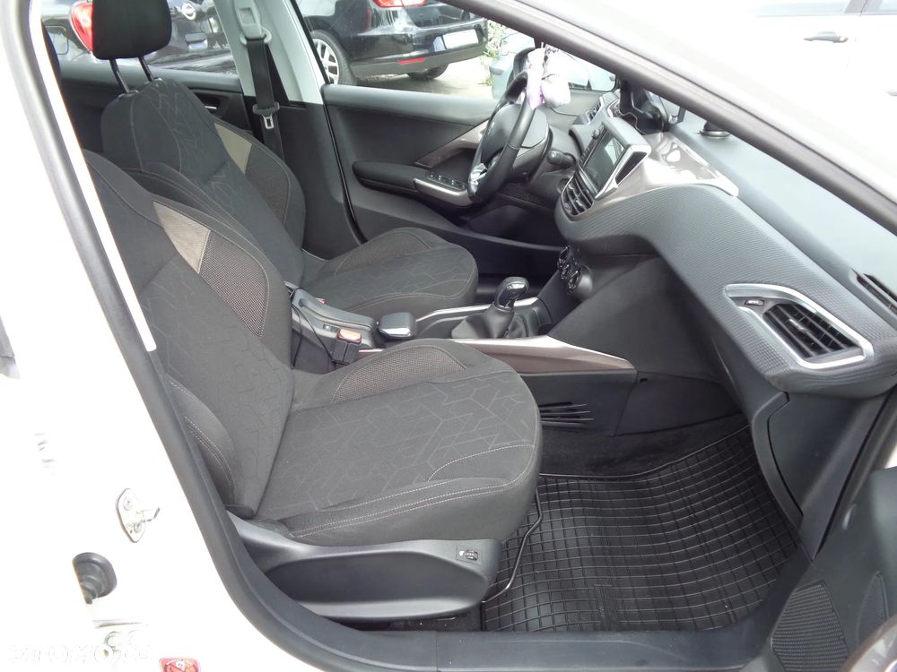 Peugeot 2008 120 VTI Active - 7