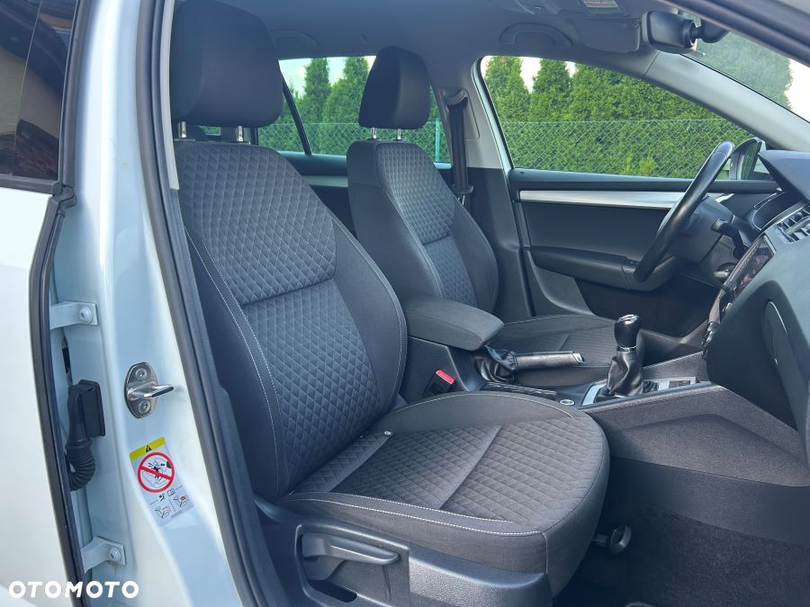 Skoda Octavia 2.0 TDI (Green tec) 4x4 Ambition - 22