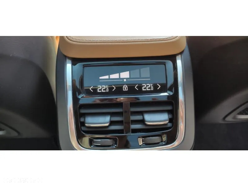 Volvo XC 90 T8 AWD Plug-In Hybrid Inscription 7os - 26