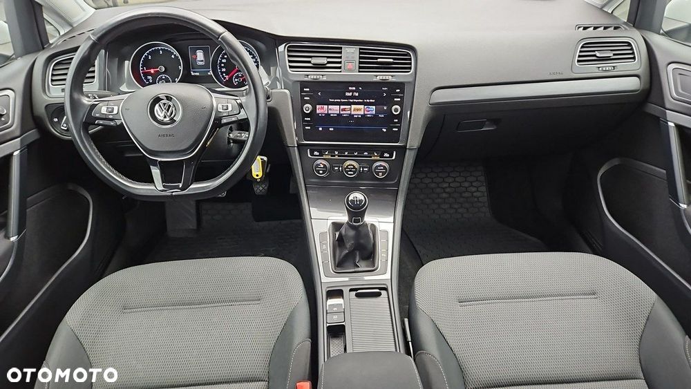 Volkswagen Golf - 13