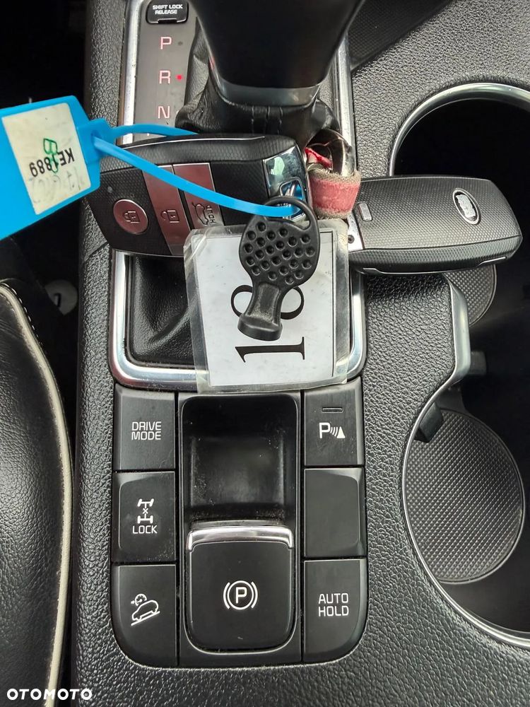 Kia Sportage 2,0 CRDI AWD GT Line - 17