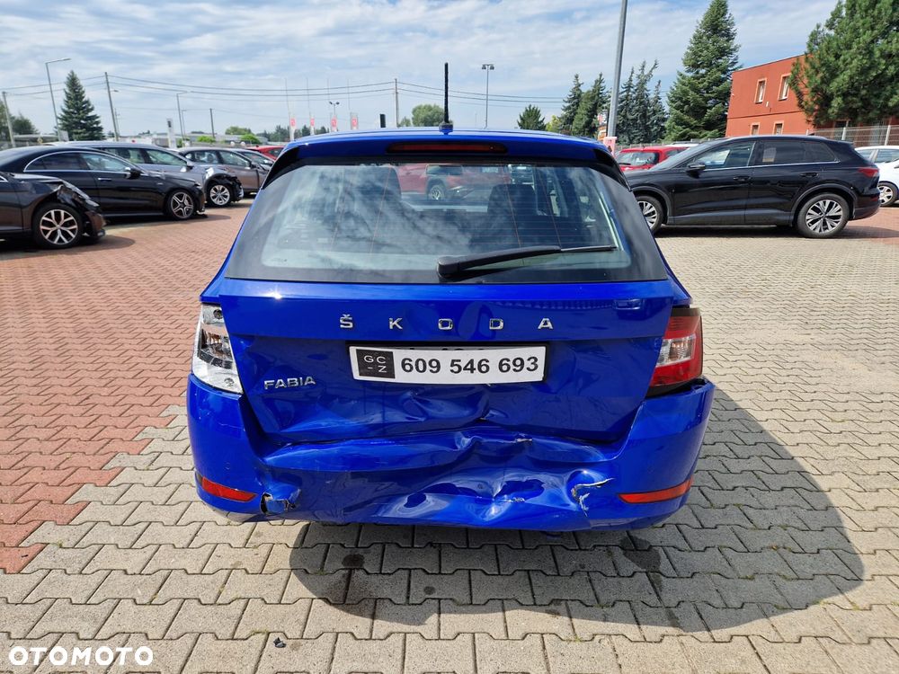 Skoda Fabia 1.0 TSI Ambition - 2