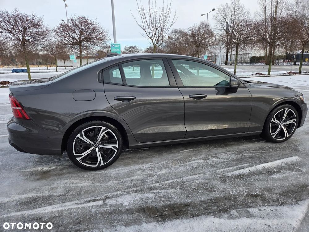 Volvo S60 B5 B AWD Ultimate Dark - 20
