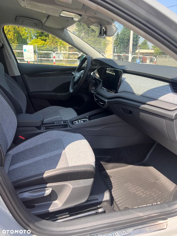 Skoda Octavia 1.5 TSI mHEV Drive Selection DSG - 10