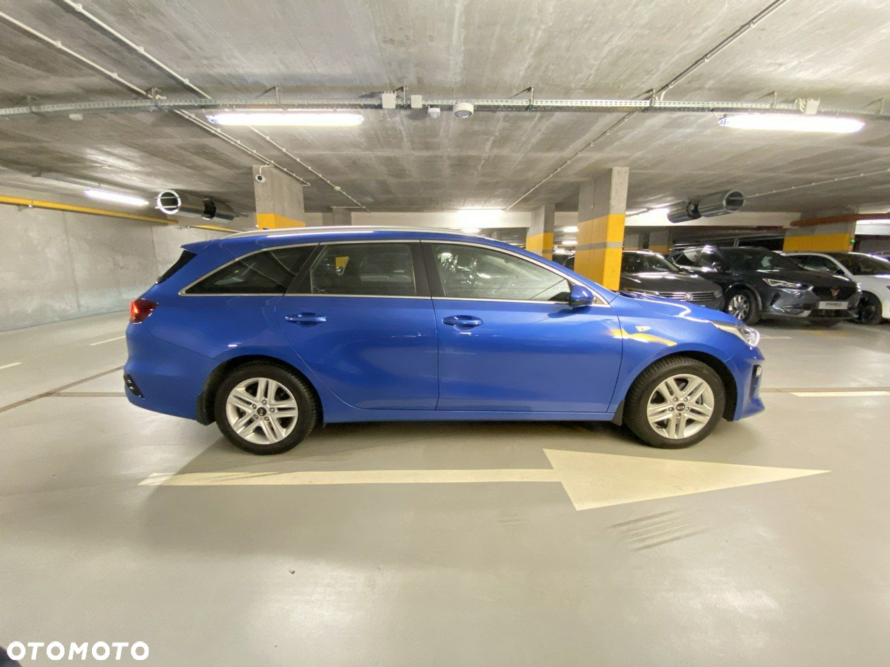 Kia Ceed - 8