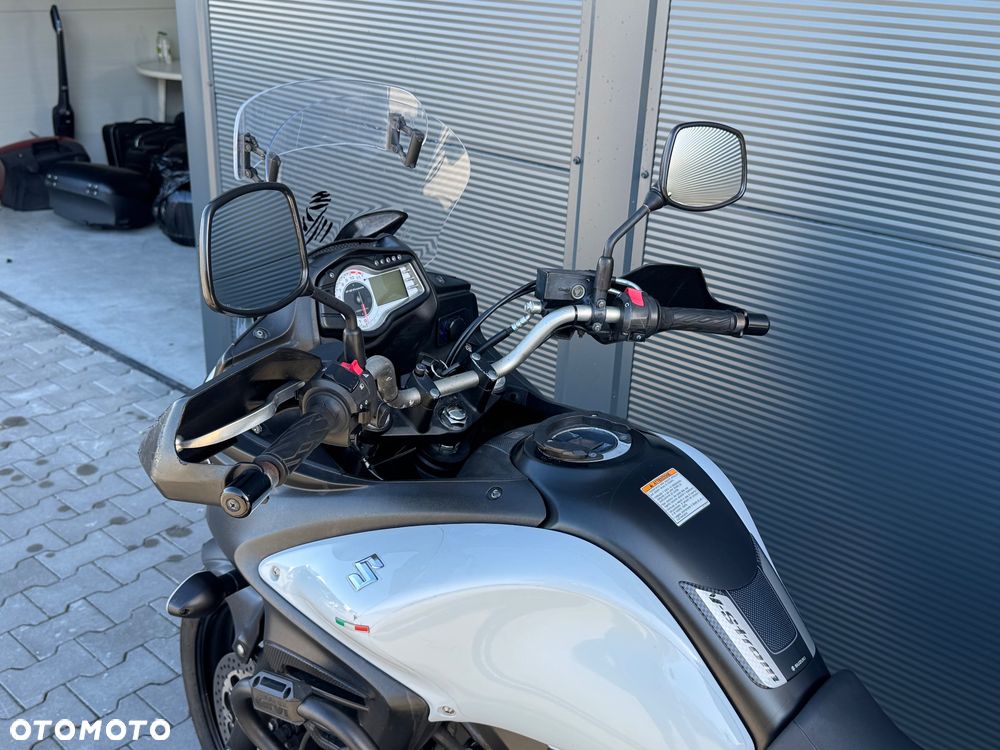 Suzuki V-STROM - 20