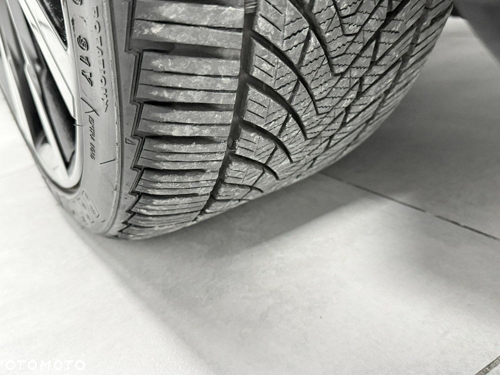Volvo V40 D3 Drive-E SCR R-Design Momentum - 12