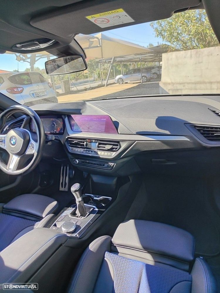 BMW 116 d Pack Desportivo M - 8