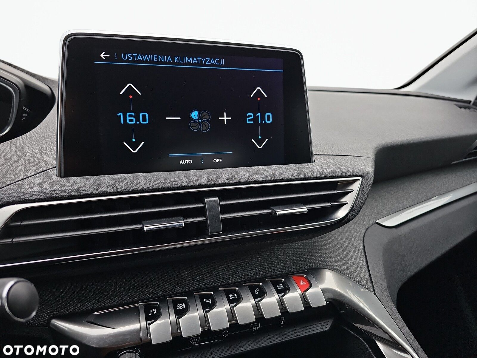 Peugeot 3008 1.2 PureTech GPF Allure S&S EAT8 - 18