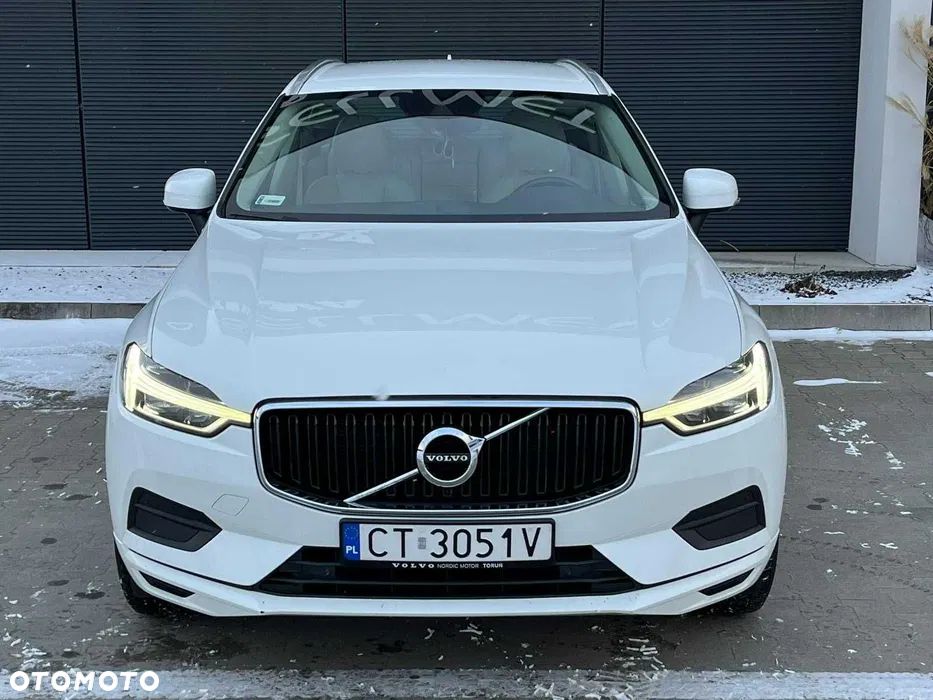 Volvo XC 60 D3 Momentum Pro - 2