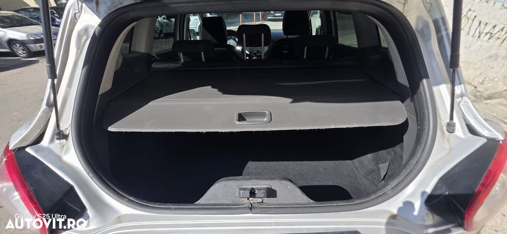 FORD Kuga 2011 — imagine 8