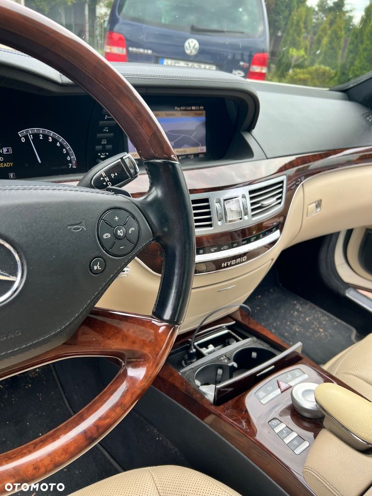 Mercedes-Benz Klasa S 400 Hybrid L - 12