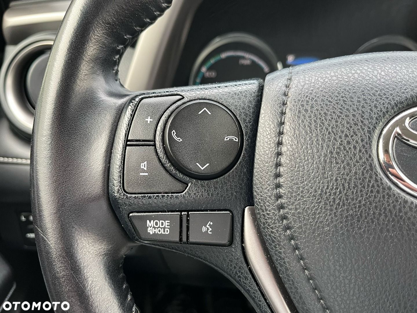 Toyota RAV4 Hybrid Premium 4x4 - 27