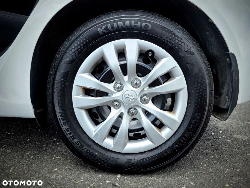Hyundai ix20 1.4 BlueDrive Classic + - 5