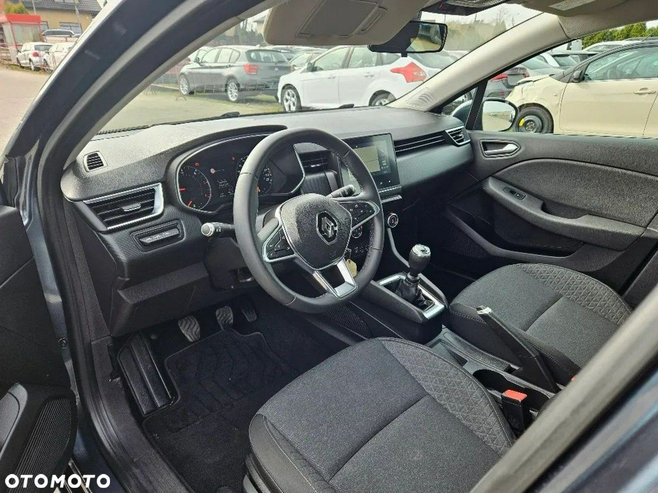 Renault Clio - 12