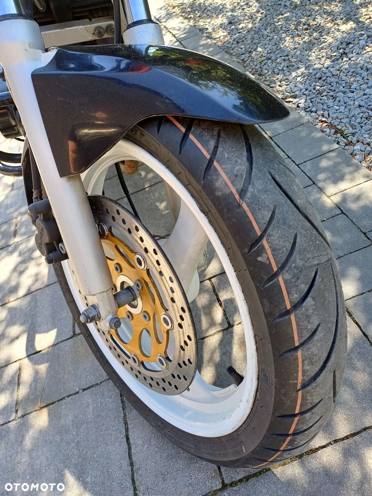 Suzuki GS - 9