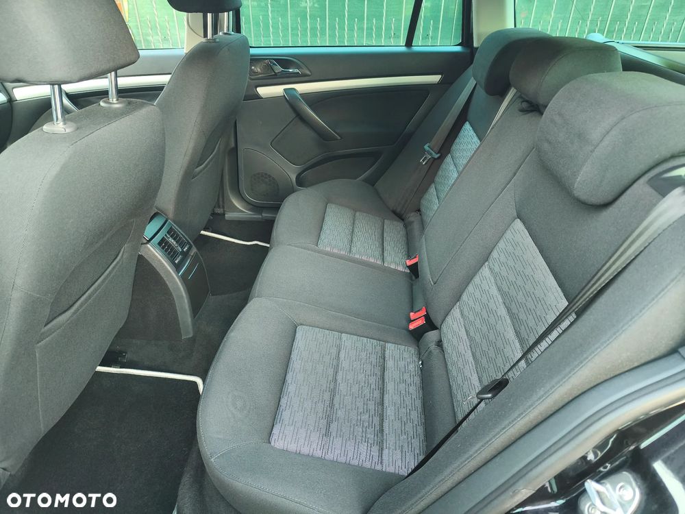 Skoda Octavia Combi 1.2 TSI FAMILY - 21