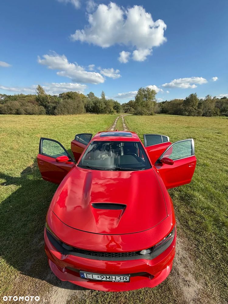 Dodge Charger 6.4 Scat Pack - 17