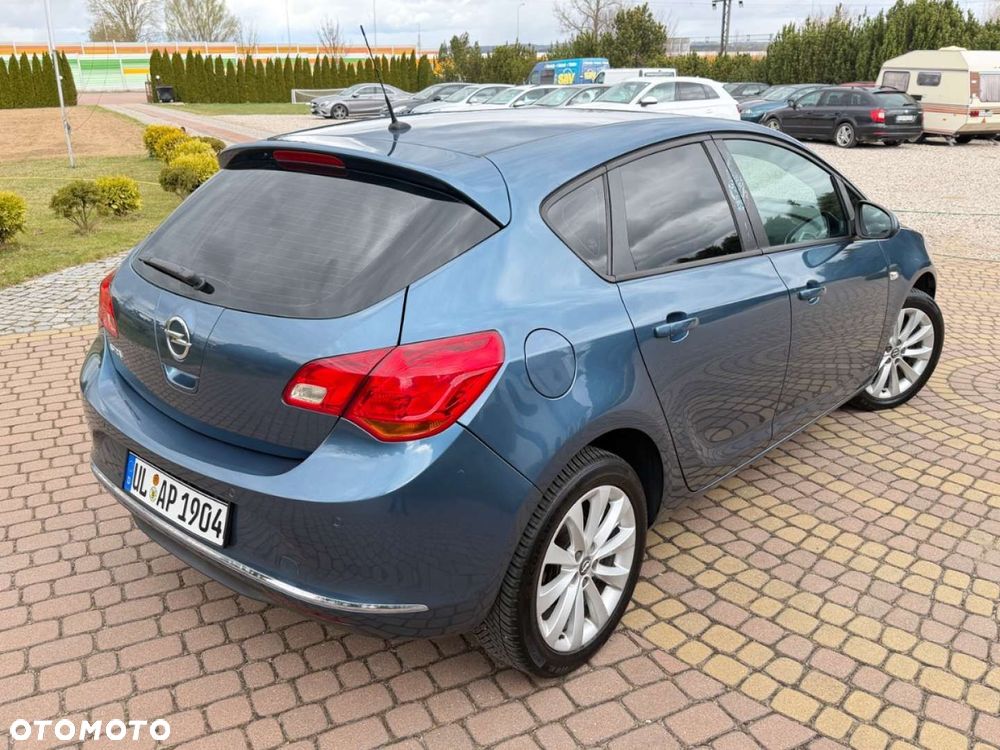 Opel Astra - 4