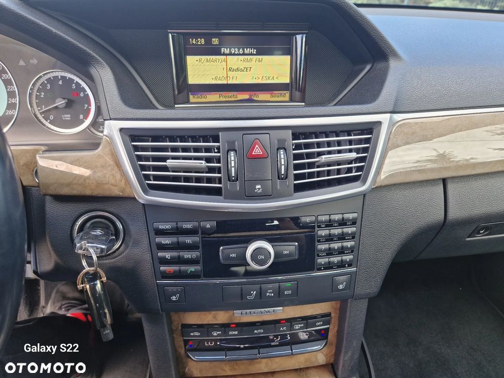 Mercedes-Benz Klasa E 200 BlueEFFICIENCY Elegance - 20