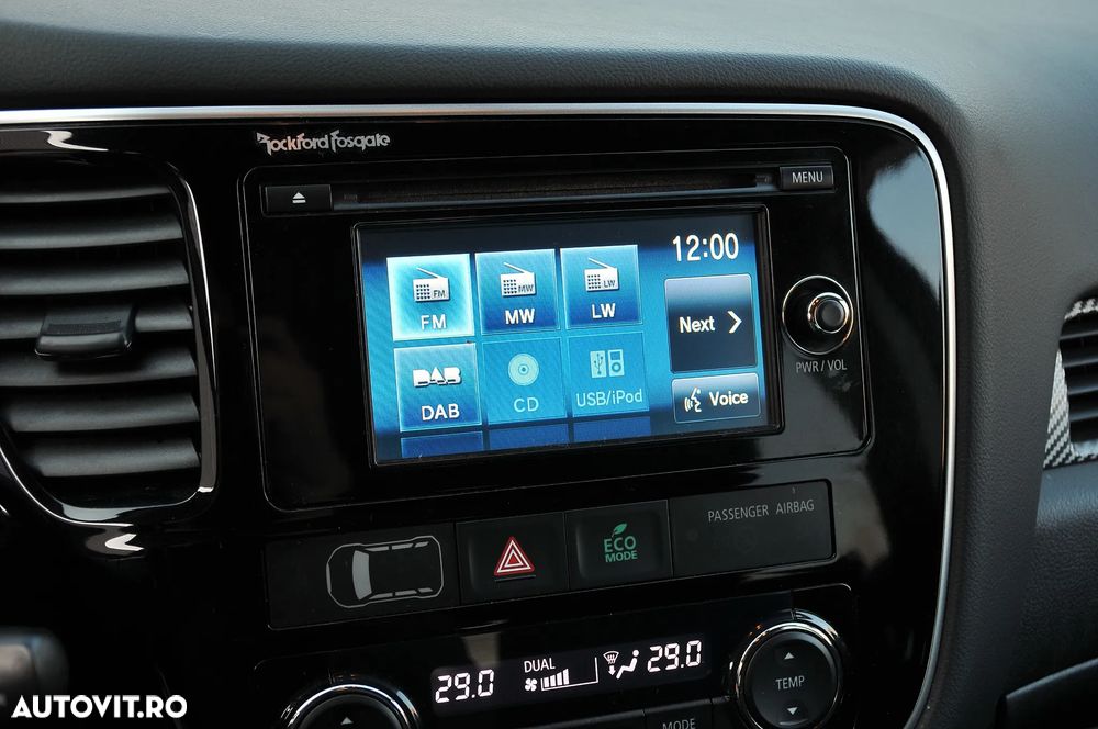 Mitsubishi Outlander 2.2 DI-D 4WD Intense - 17