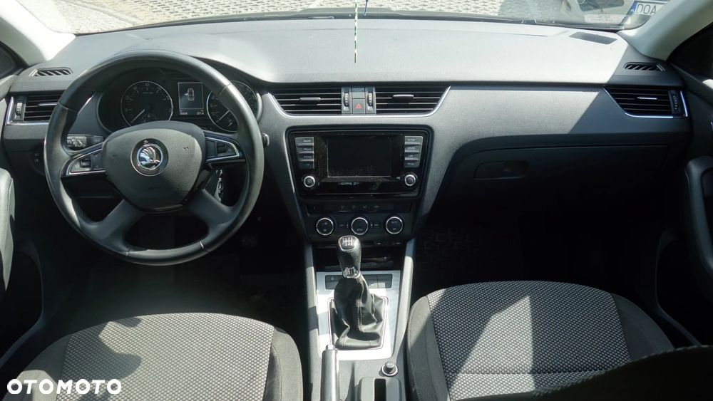 Skoda Octavia 1.4 TSI Ambition - 17