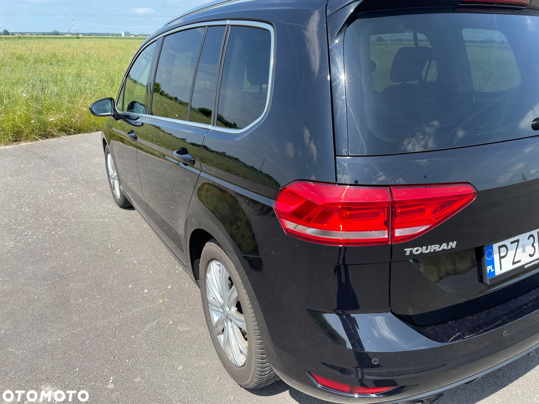Volkswagen Touran 1.4 TSI BMT Highline DSG - 10